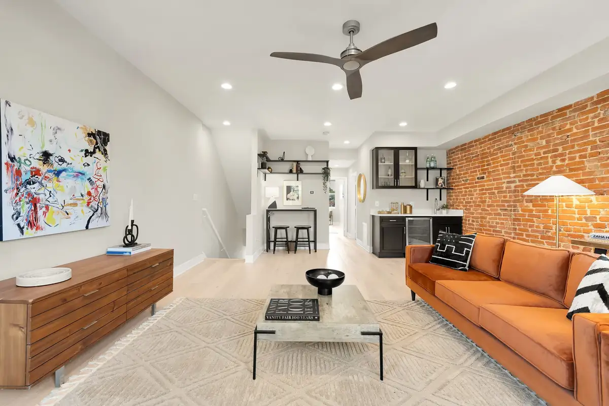 3217 13th St NW 2-0016.jpg