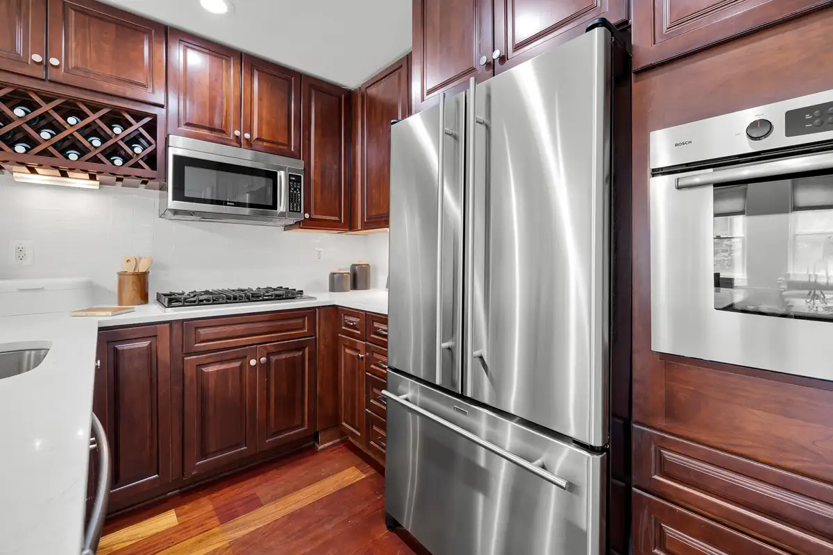 2132 11th St NW 2-0014.jpg