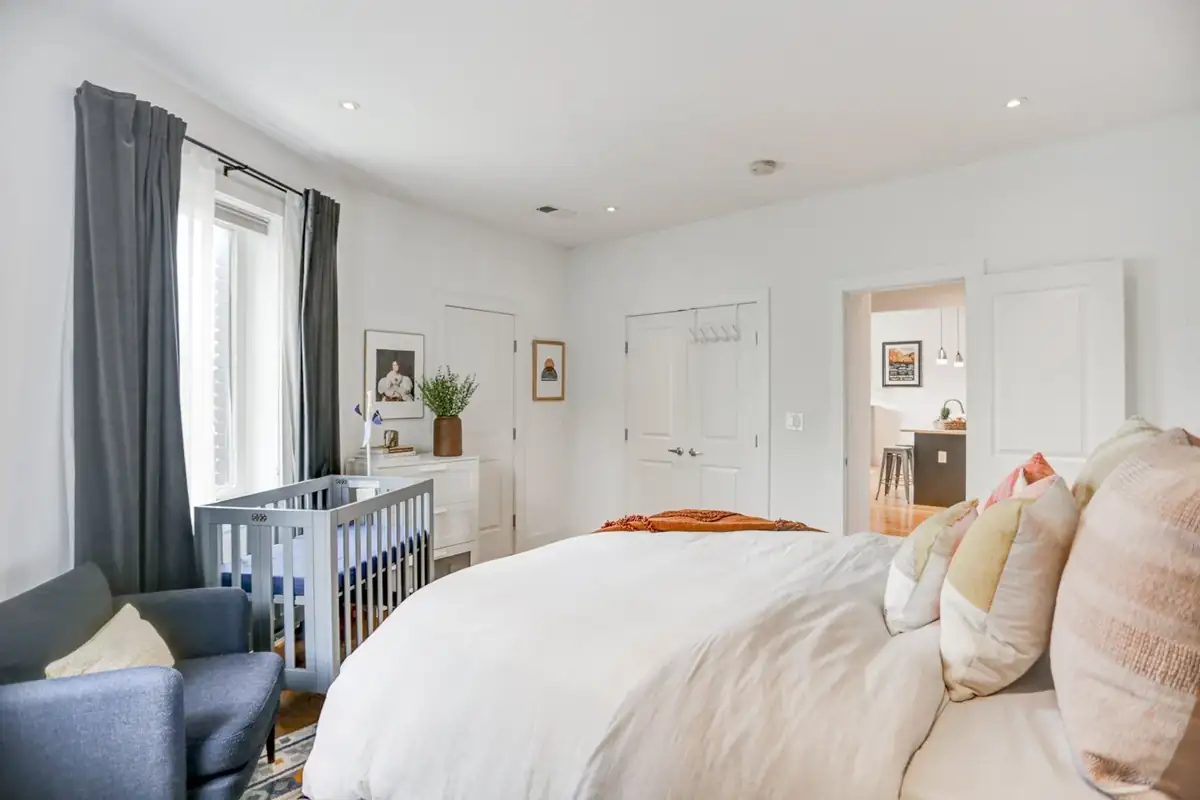 Home staging at Augmenting the Sellers Existing Furniture, photo 51 of 103