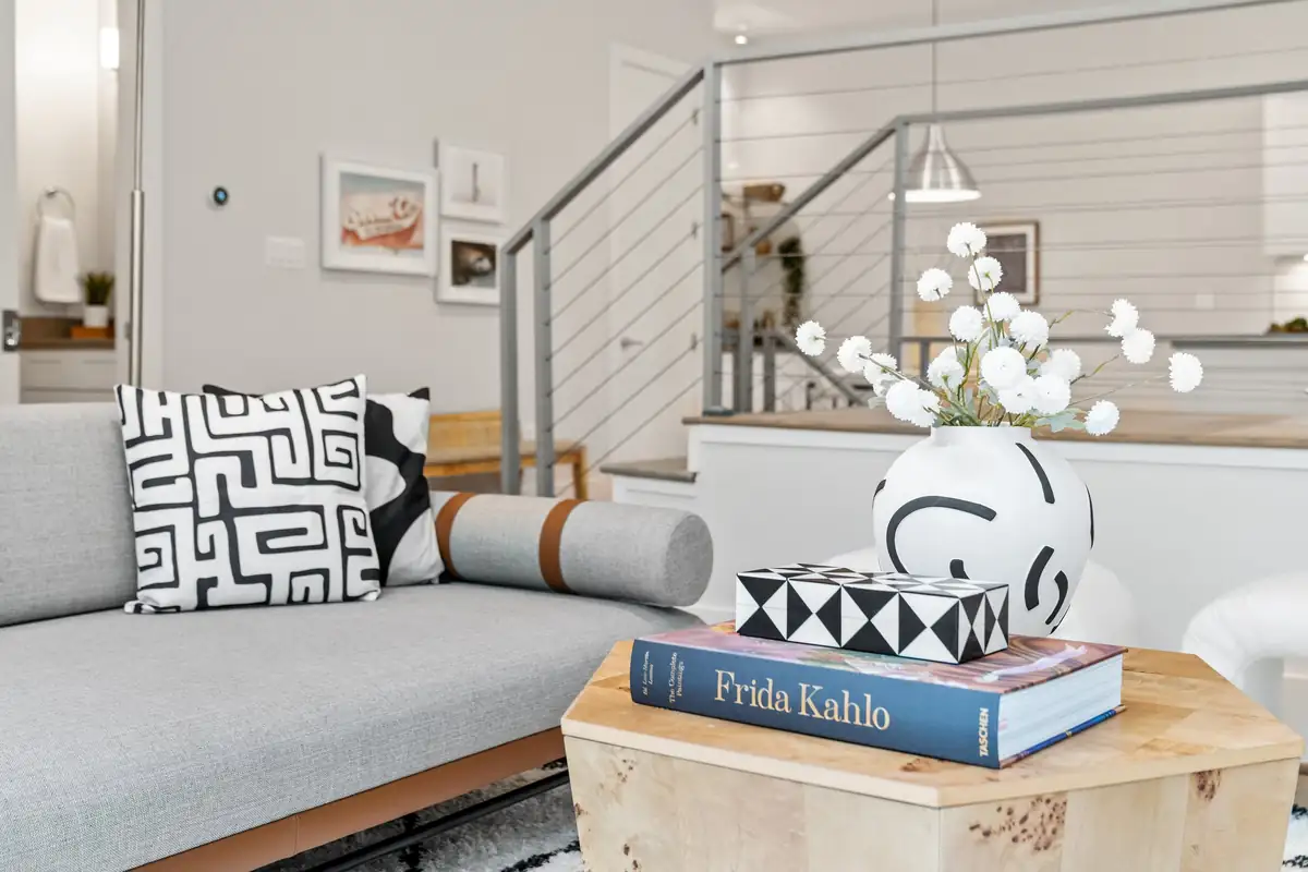 Home staging at 2100 19th St NW #301, photo 1 of 2