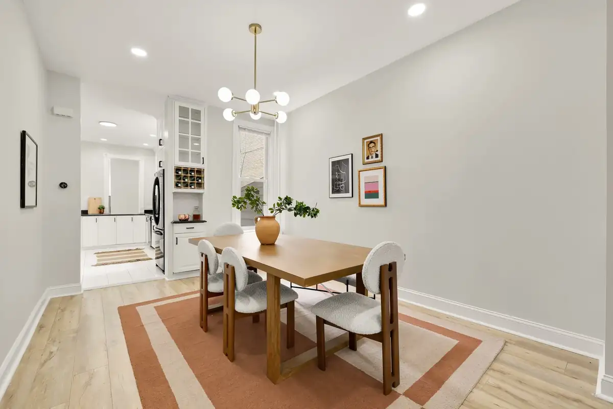 613 11th St NE-0015.jpg