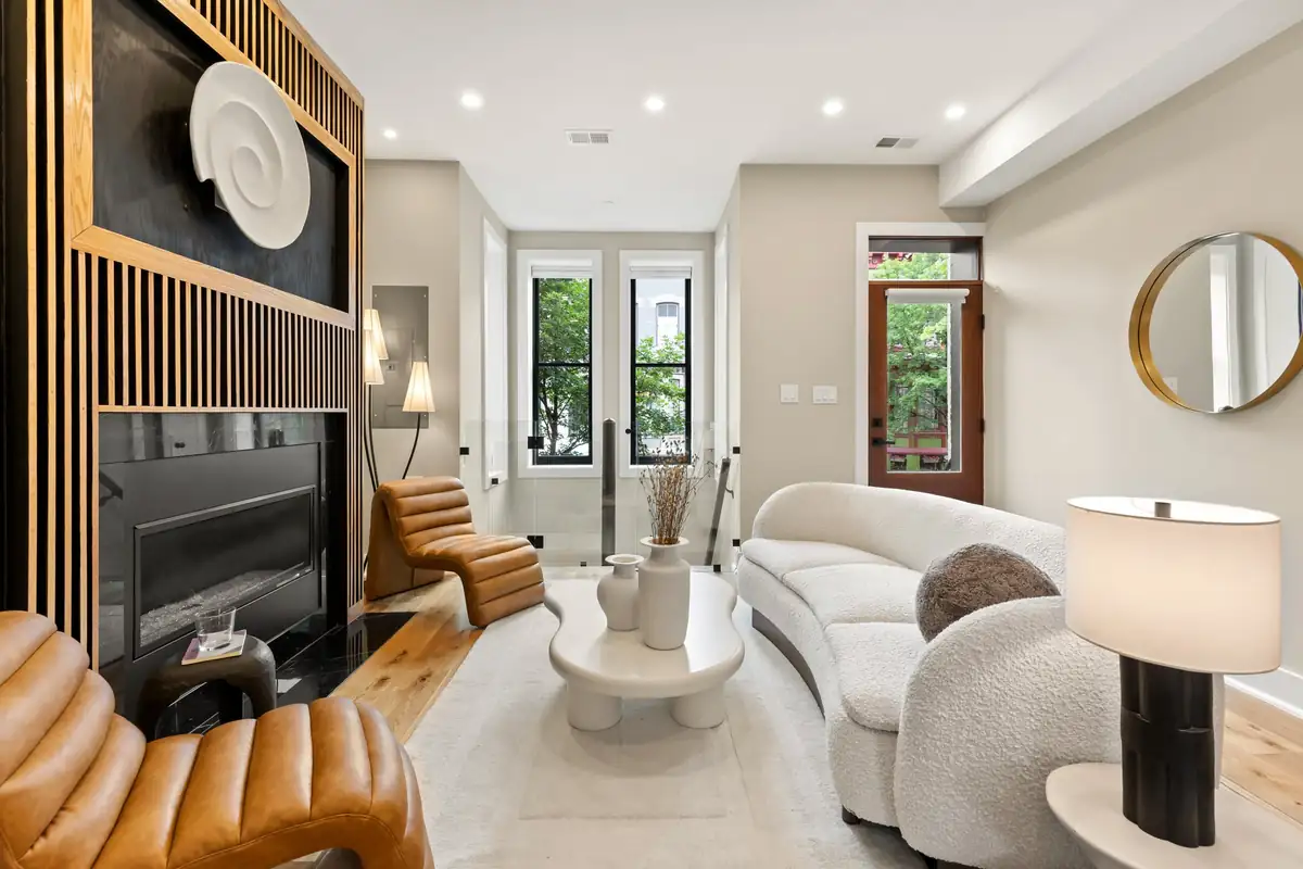 Home staging at 919 French St NW