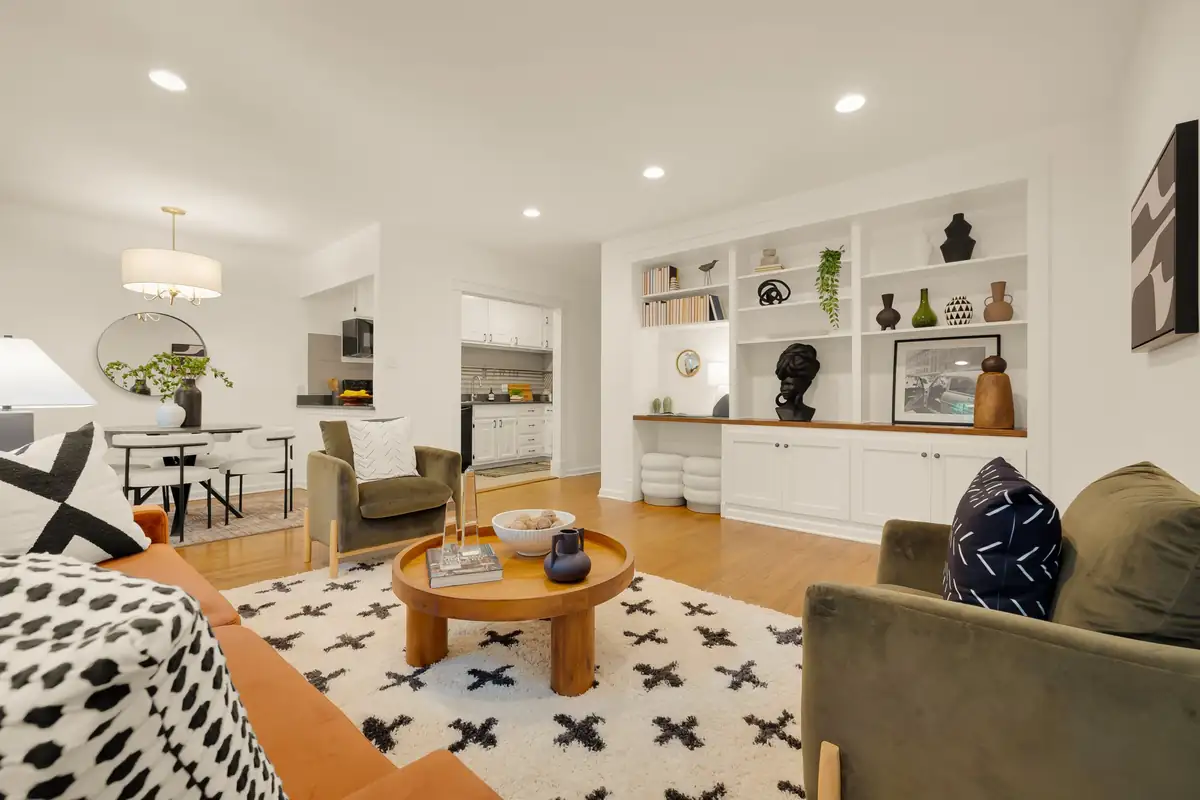 Home staging at 1651 Lamont St NW #1E