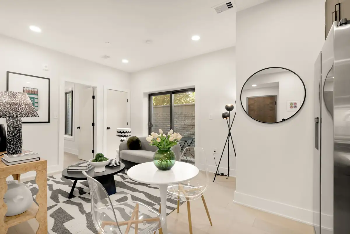 3934 14th St NW B-0007.jpg