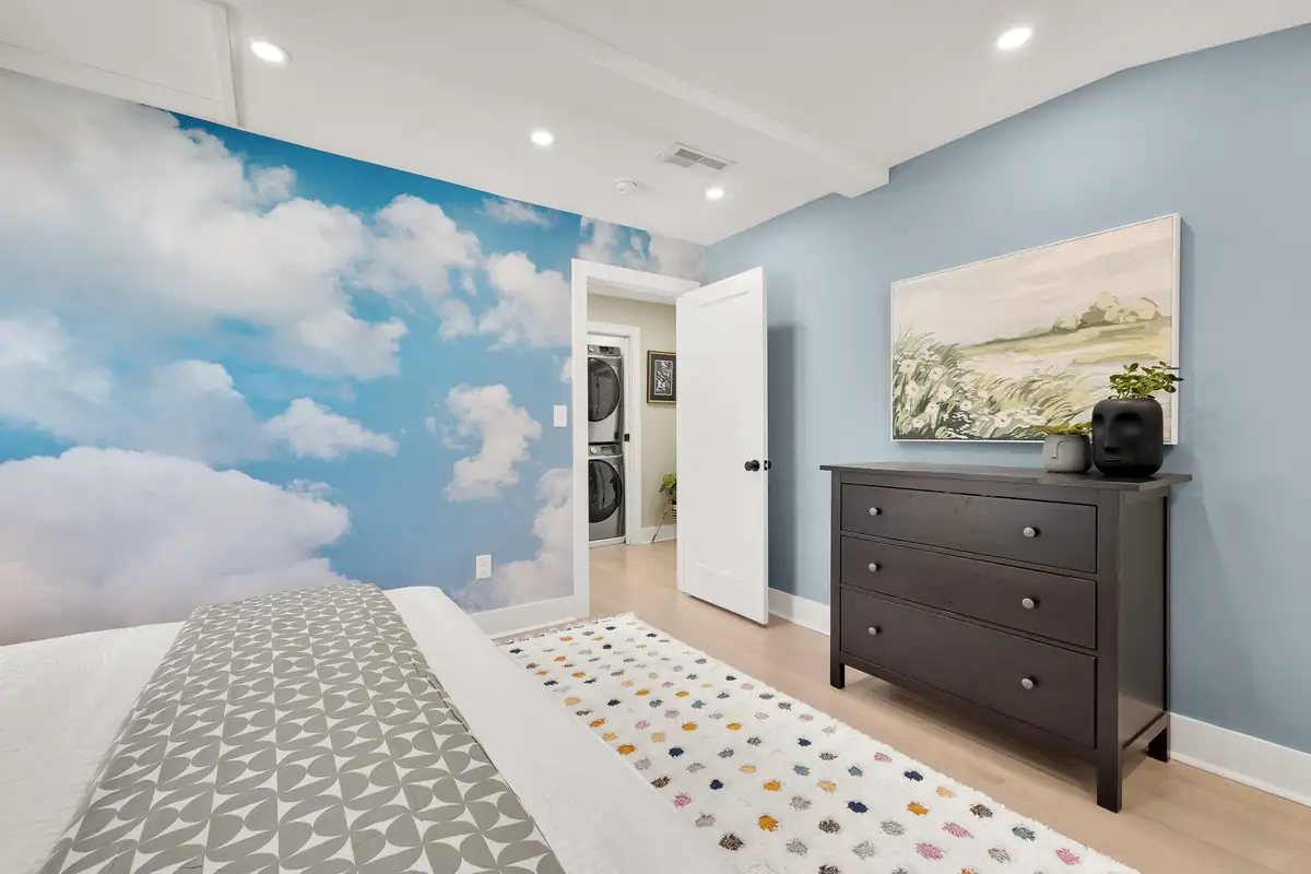 8215 Roanoke Ave Reshoot-0053.jpg