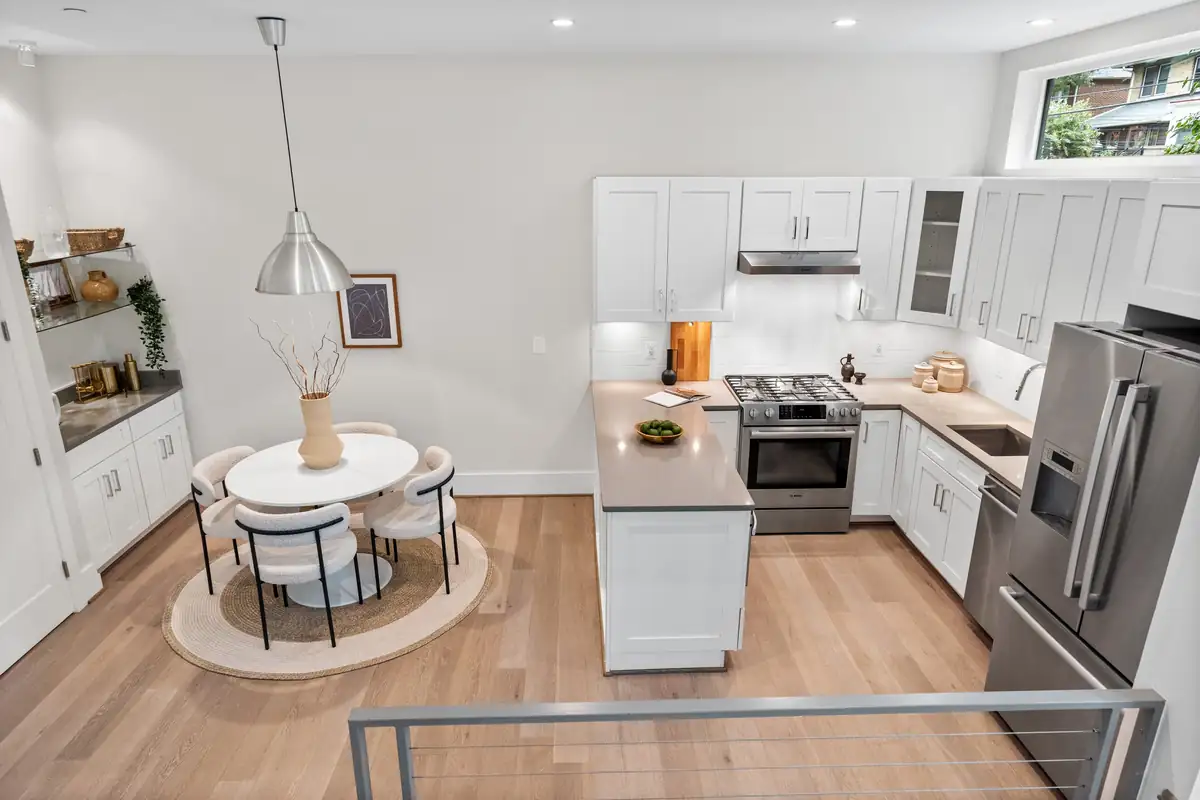 3915 Fulton St NW unit 2 - 0042.jpg