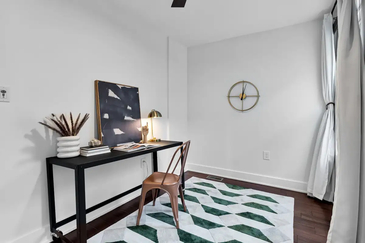 1830 6th St NW-0021.jpg