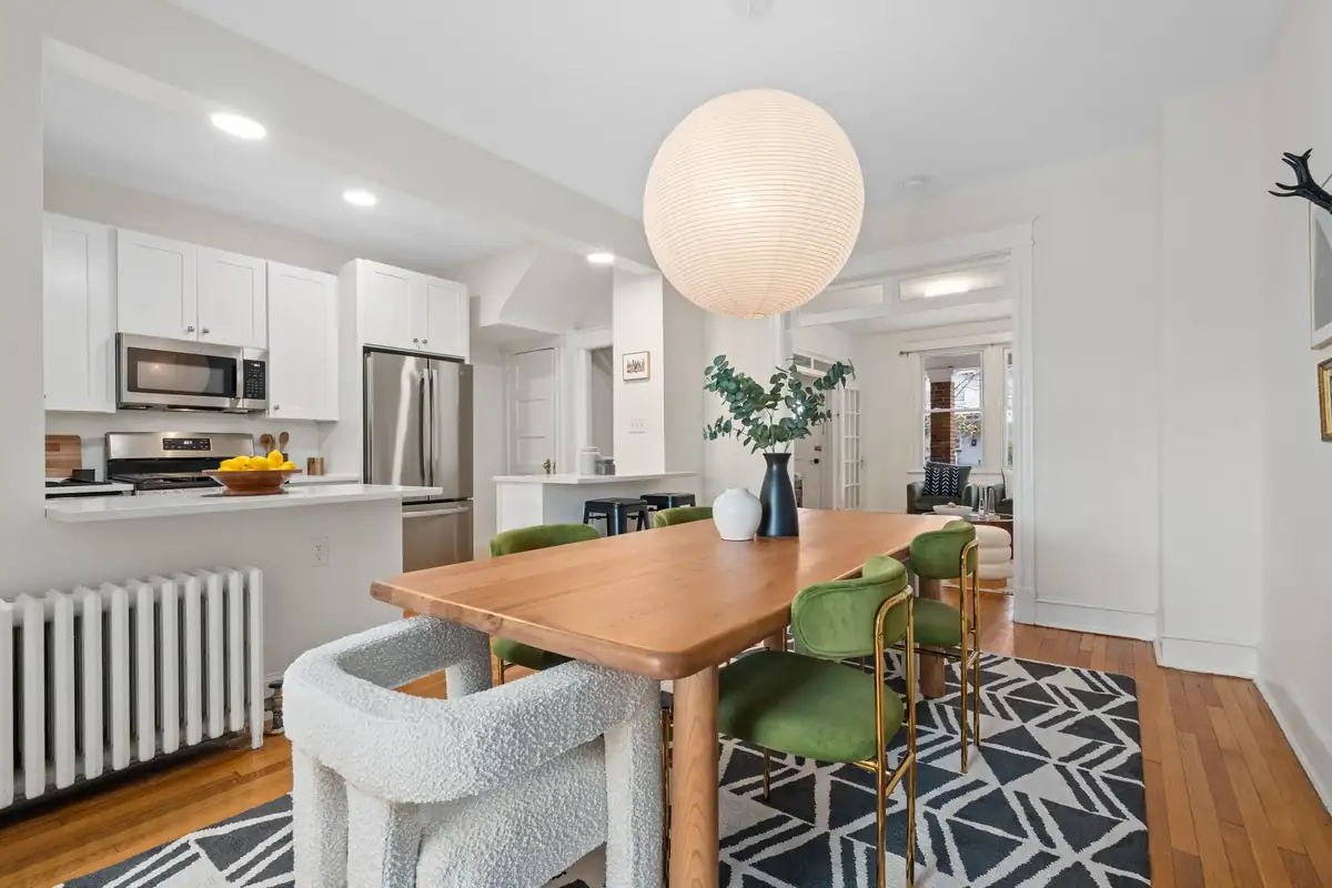 Home staging at 16 W St NW