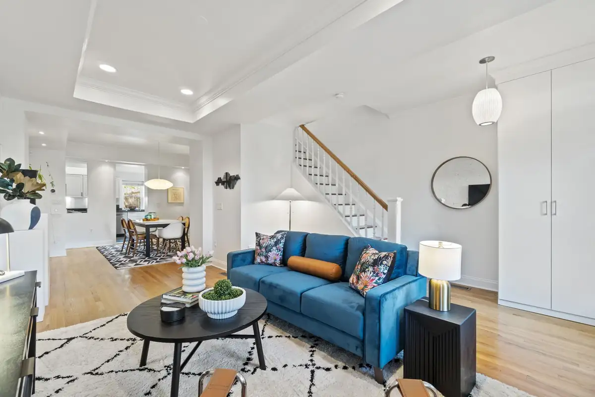 Home staging at 1932 2nd St NW