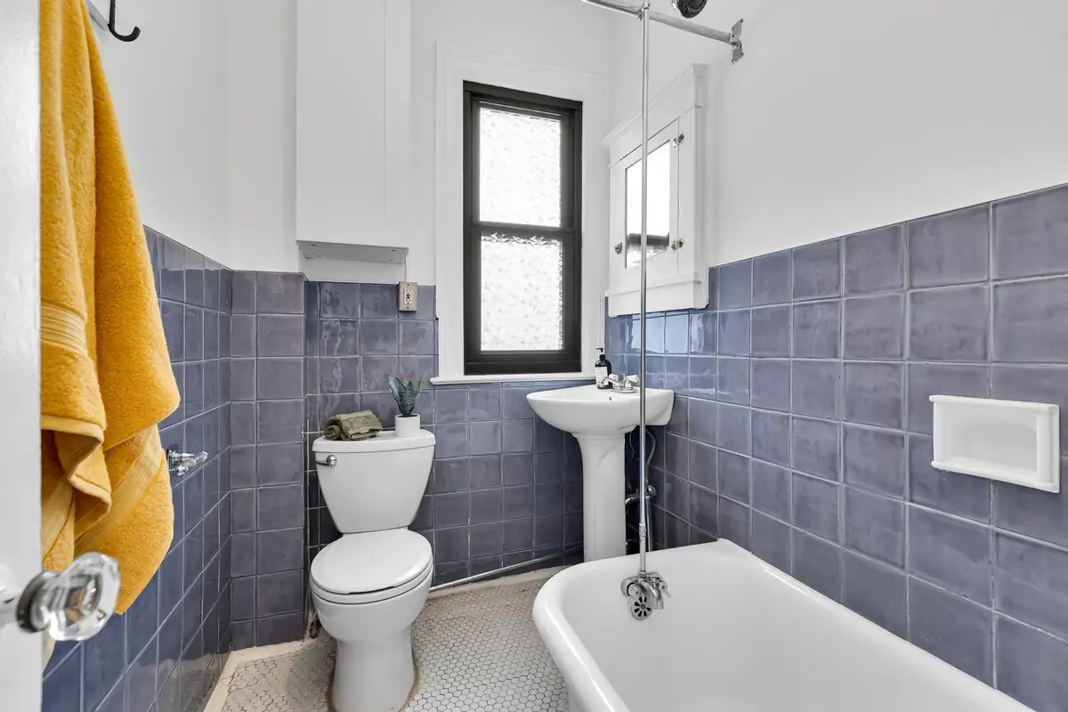 1101 L St NW 307-0021.jpg