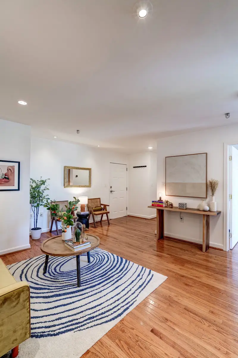 1308 Clifton St NW #405_0028.jpg