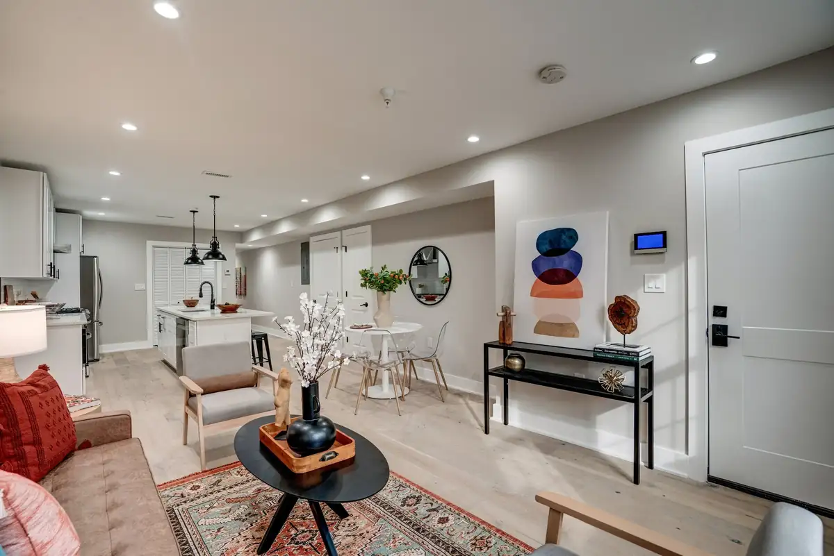 716 Kearny St NE-13.jpg