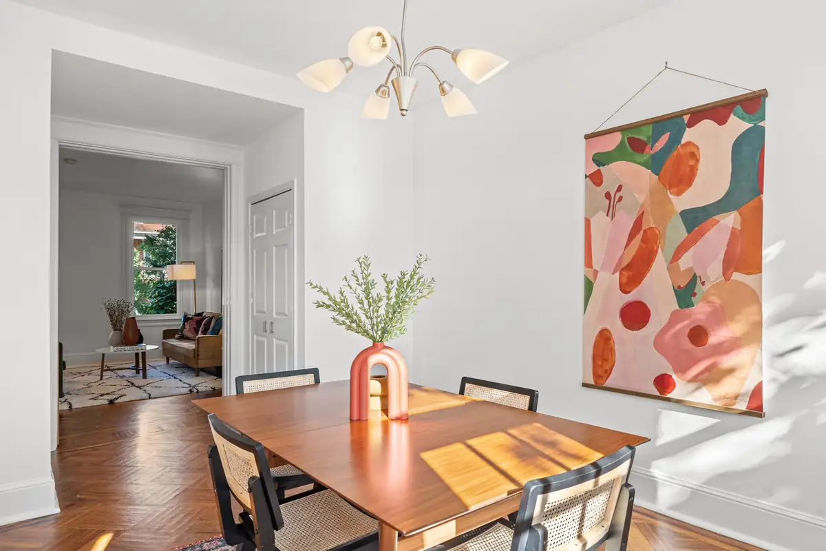 2525 12th St NW - 0038.jpg