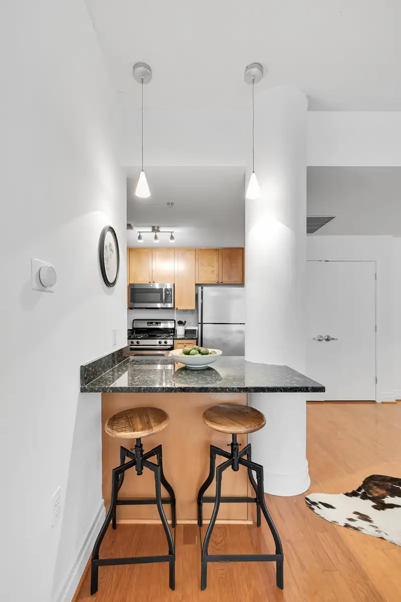 2120 Vermont Ave NW 109-0014.jpg